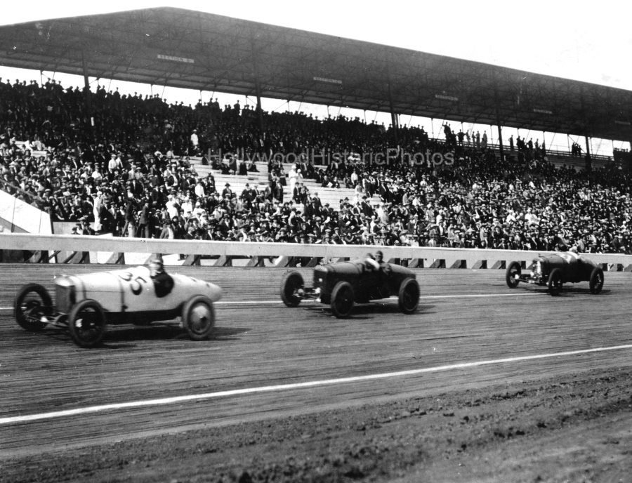 Beverly Hills Speedway 1922 4.jpg